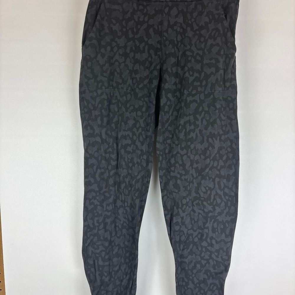 Womens Lululemon gray & black joggers